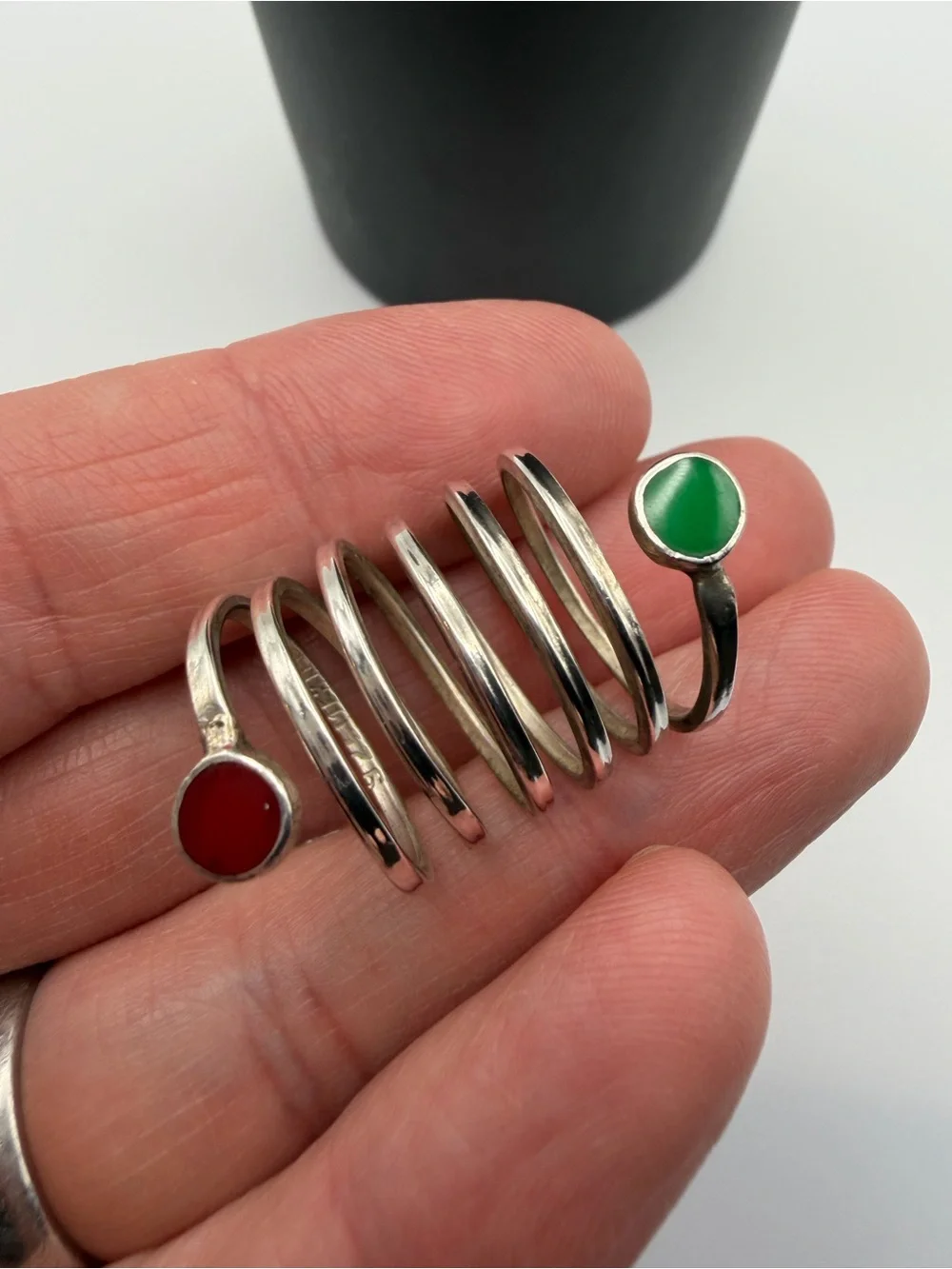 Sterling Silver Spiral Wrap Ring w/ Green and Red Enamel Cabochons Size 6 - 6.5g
